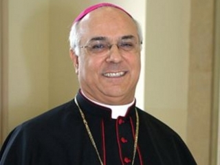 L'Arcivescovo mons. Bertolone ordinerà cinque diaconi