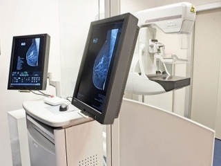 Incrementate le attività degli screening oncologici, esami mammografici a Lamezia Terme