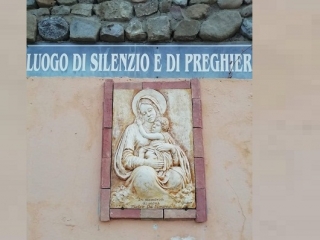 Rettoria Madonna Pietà, all'esterno inaugurato nuovo pannello