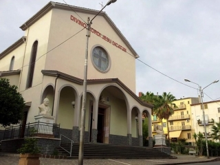 La parrocchia 'Divin Cuore' sensibilizza sul tema dei migranti e dei rifugiati