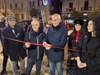 Il Sindaco Franz Caruso inaugura ufficialmente i mercatini di Natale