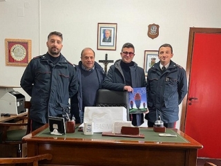 Comandante Carabinieri ricevuto in Municipio. Donato al Comune il Calendario dell’Arma 2023