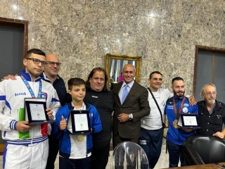 Il sindaco ha ricevuto gli atleti Antonio Colosimo, Francesco Crivaro ed Emanuele Rais