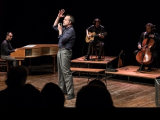 Nel blu, il racconto intimo su Modugno in scena a Capo Arte Teatro
