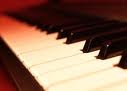 Lunedì per “Uudinestate”, sei mani e un solo pianoforte per le “pianiste all’opera”