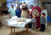 Una giornata di festa in pediatria con “Masha” e “Orso” per rallegrare i bambini ricoverati