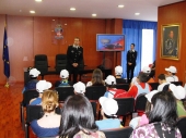 Venti allievi del Terzo Circolo didattico, accompagnati dai referenti  dell’Associazione nazionale Carabinieri di Rossano in visita al Comando Provinciale Carabinieri di Cosenza