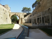Inaugurato il nuovo parco nel fossato del Castello Carlo V: un luogo suggestivo, incantevole, romantico