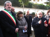 Il sindaco Emiliano inaugura il giardino “Mimmo Bucci” al Libertà