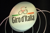 Giro d’Italia, il sindaco premierà la maglia rosa. Il 10 maggio al Museo Ferrari sul palco anche l’assessore allo Sport Antonino Marino che premierà Monica Borelli campionessa italiana di handybike