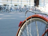 In bicicletta in ricordo di Hiroshima e Nagasaki